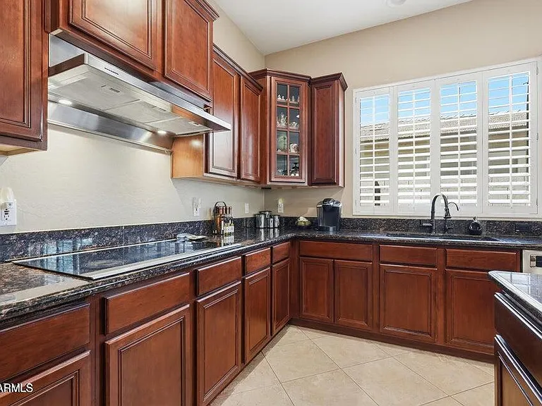 900 W Macaw Dr — Photo 16