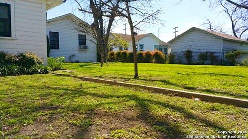 5th image of 331 Arlington Ct