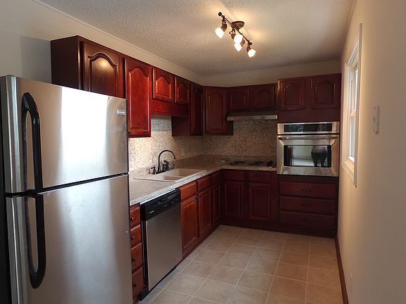 2nd image of 1009 Westminster Dr