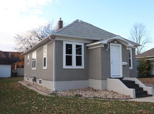 505 1st St NW, Minot, ND 58703