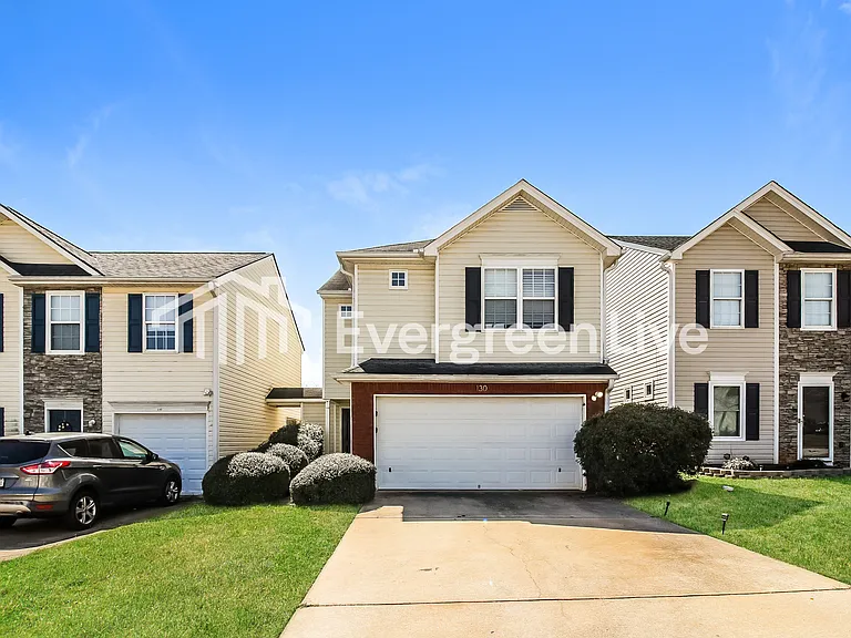 130 Birch Rd — Photo 1