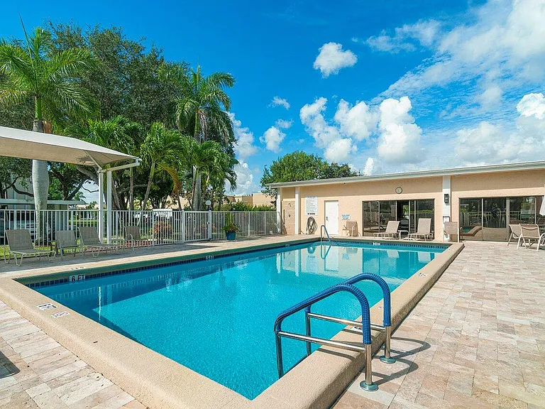 300 N Highway A1A #405H — Photo 17