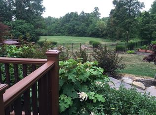 1928 Four Seasons Dr, Akron, OH 44333