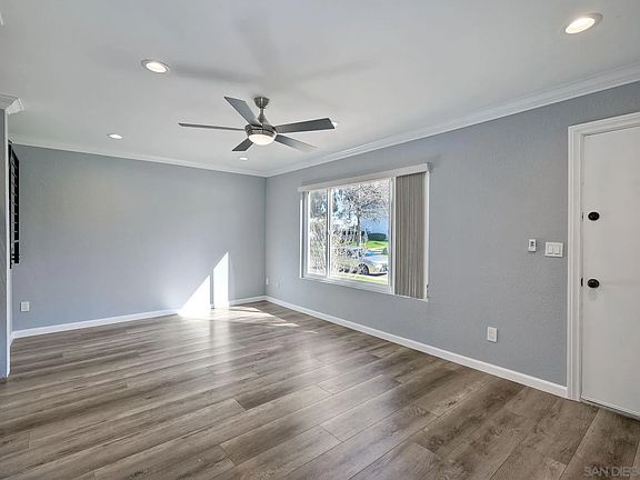 5th image of 9416 Carlton Oaks Dr Unit B