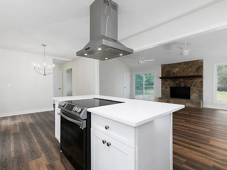 2506 Kingsley Dr NE — Photo 14