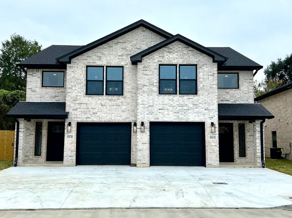 545 S 28th St #A, Nederland, TX 77627