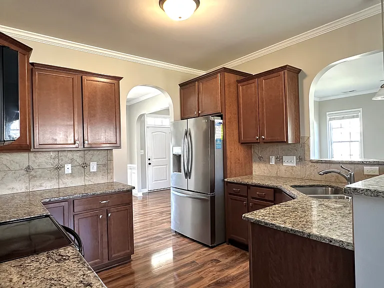 6008 Crown Ridge Ct — Photo 7