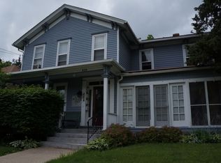 404 Mountain St APT 2E, Elgin, IL 60123