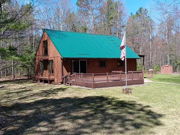 10984 Church Dr, Minocqua, WI 54548