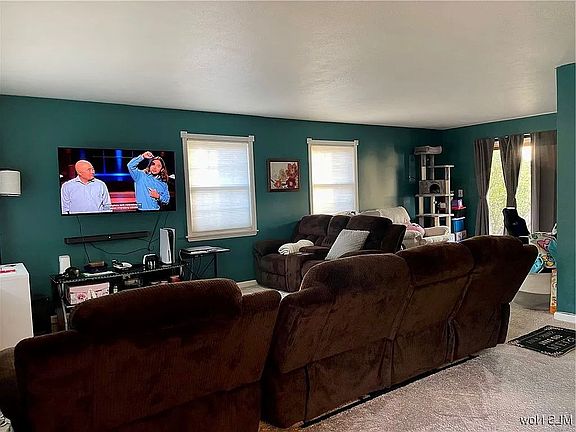 4th image of 25584 Chatworth Dr #1
