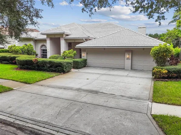 8675 Buttonwood Ln N, Pinellas Park, FL 33782