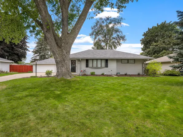 9018 11th Ave S, Bloomington, MN 55420