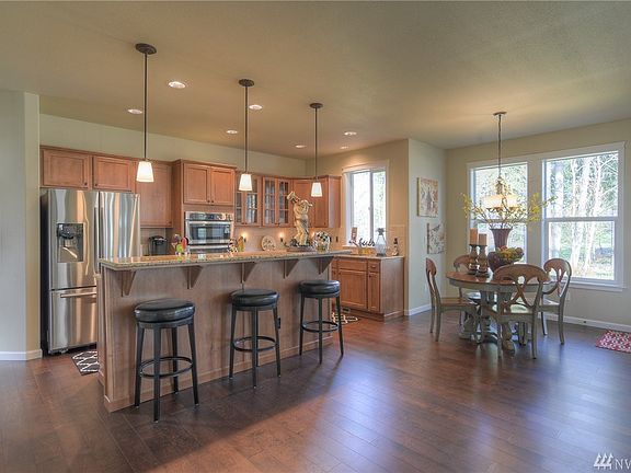 4th image of 4208 Abigail Dr NE