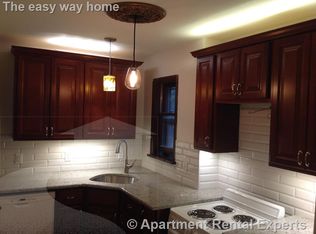 24 Dover St #1, Cambridge, MA 02140