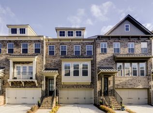 1305 Linden Ct, Atlanta, GA 30329