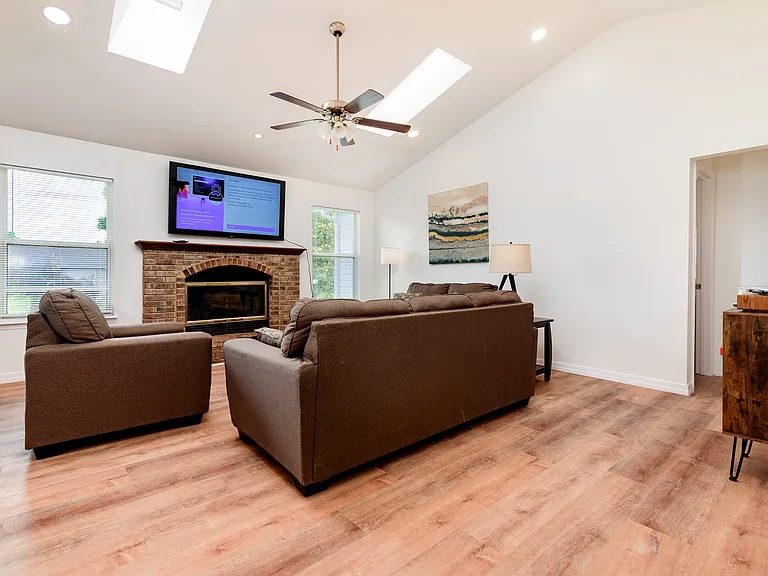 429 Slusser Ln — Photo 7