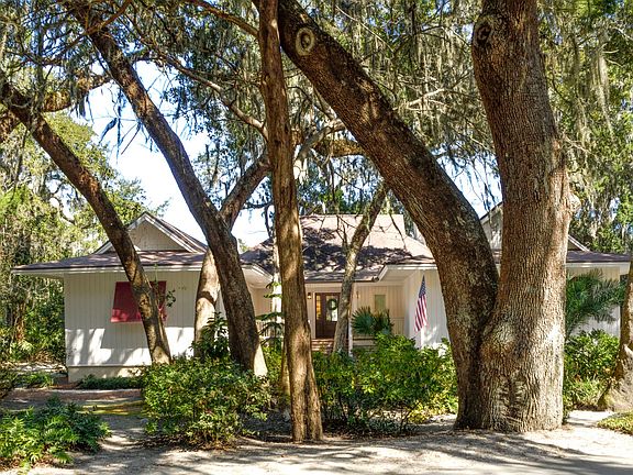 2nd image of 73 Marsh Creek Rd