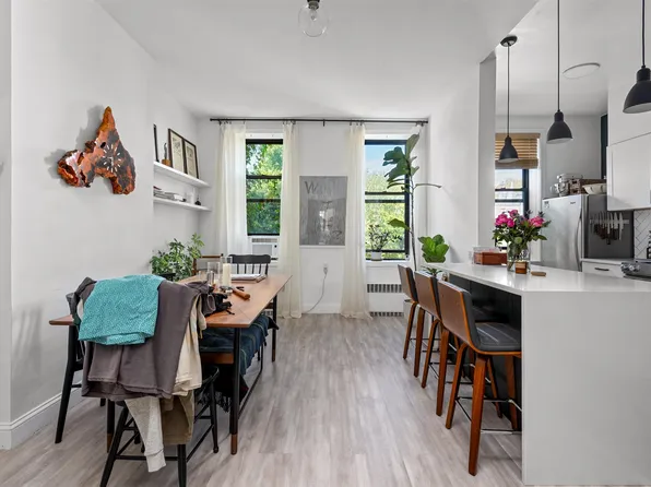 59-29 Linden Street image 16 of 22