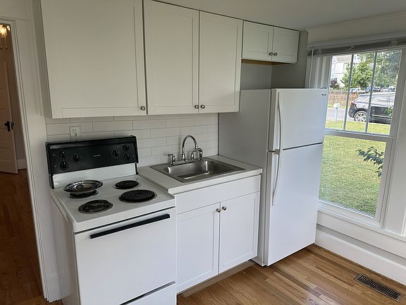Newly renovated kitchen and breakfast nook.