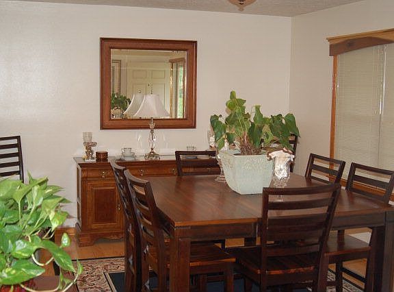 4th image of 2921 Countryside Dr