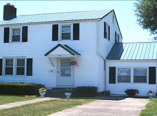 102 S Park Dr, Point Pleasant, WV 25550