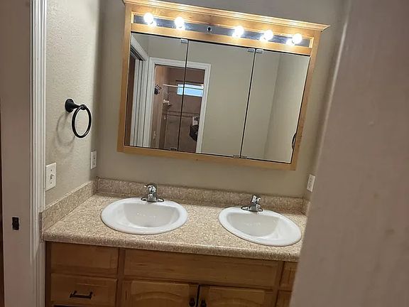 4th image of 364 Carmen Rocio Way