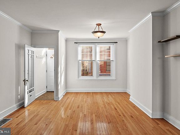 2nd image of 760 N Bucknell St
