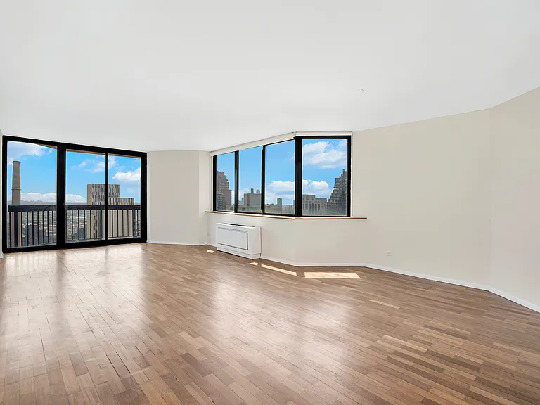 330 E 75th St #39B — Photo 1