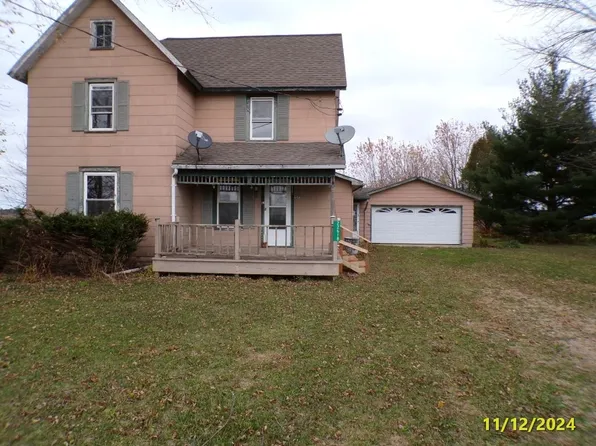 22618 Pilgrim Rd, Sterling, IL 61081