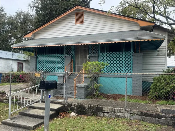 1923 Wolfe St, Brunswick, GA 31520