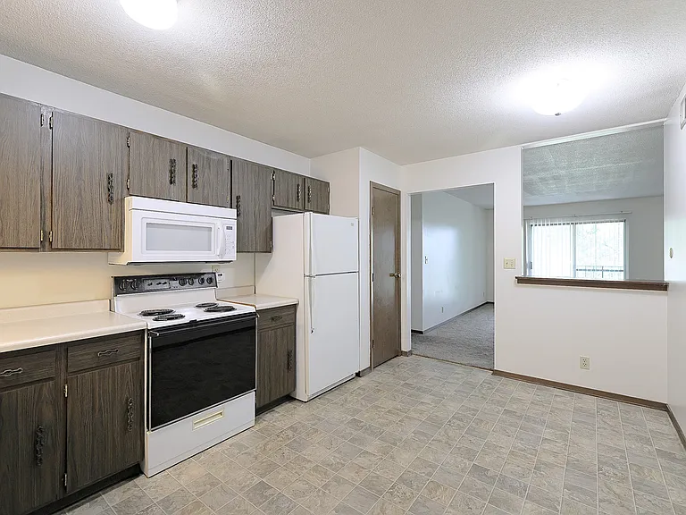1728 S 14th St #13 — Photo 4