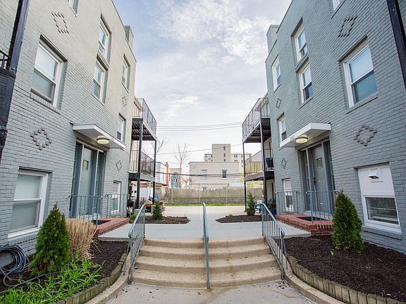 3rd image of 248 E Broadway APT 5