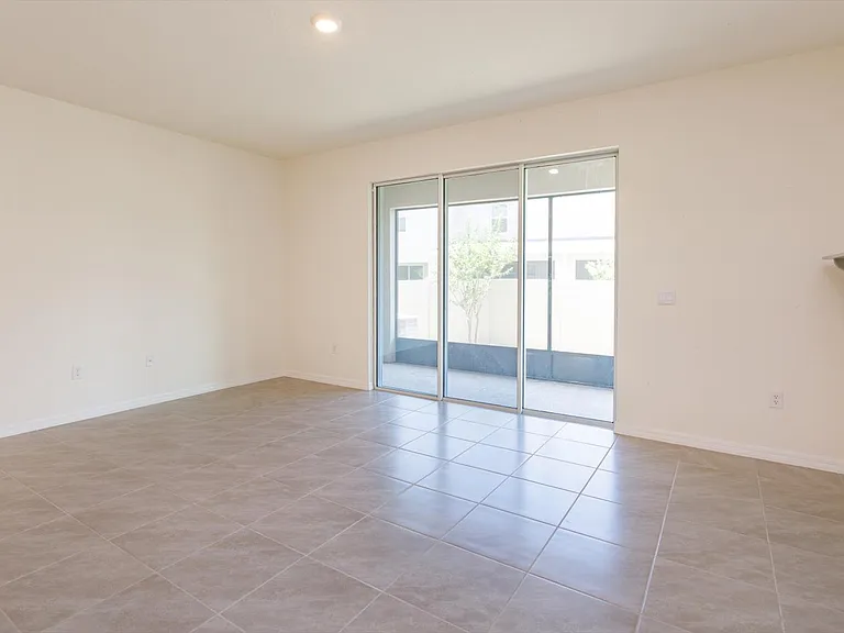 1246 Lido Dr — Photo 6