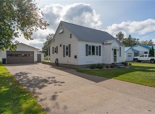 33 Madison St, Carthage, NY 13619