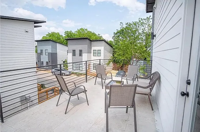 1022 Delaware St #2 — Photo 14