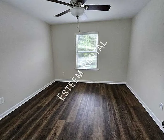 110 Fargale Ln — Photo 18