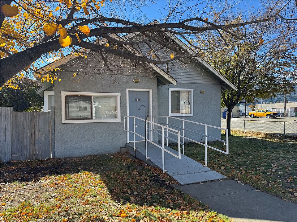 1st image of 2202 Quilchena Ave