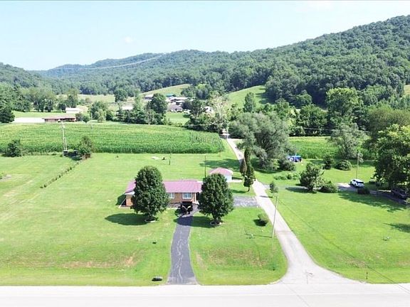 4th image of 2984 Clarksburg Rd