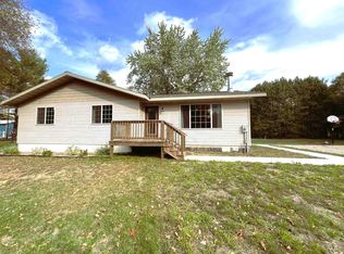 N2616 Roosevelt Rd, Marinette, WI 54143