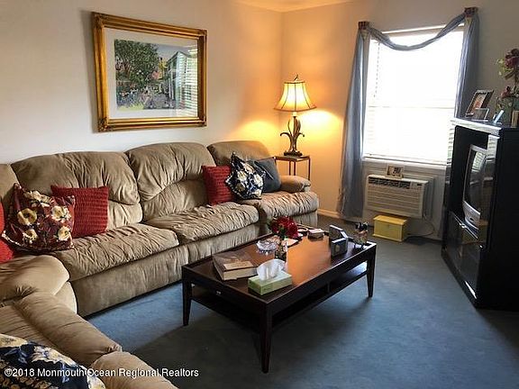 3rd image of 66 Whitefield Ave #219