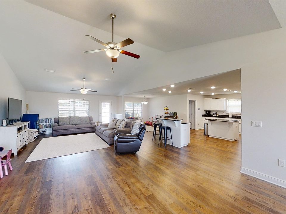5652 Nevis St, Milton, FL 32570 Zillow