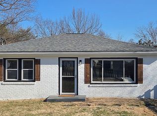 1201 Dawkins Rd, La Grange, KY 40031