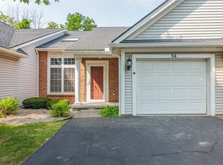 14 Amberwood Pl, Rochester, NY 14626