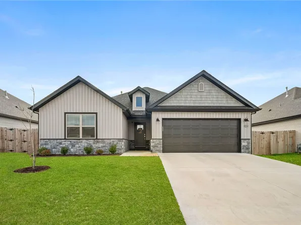1021 Monarch Rd, Centerton, AR 72719