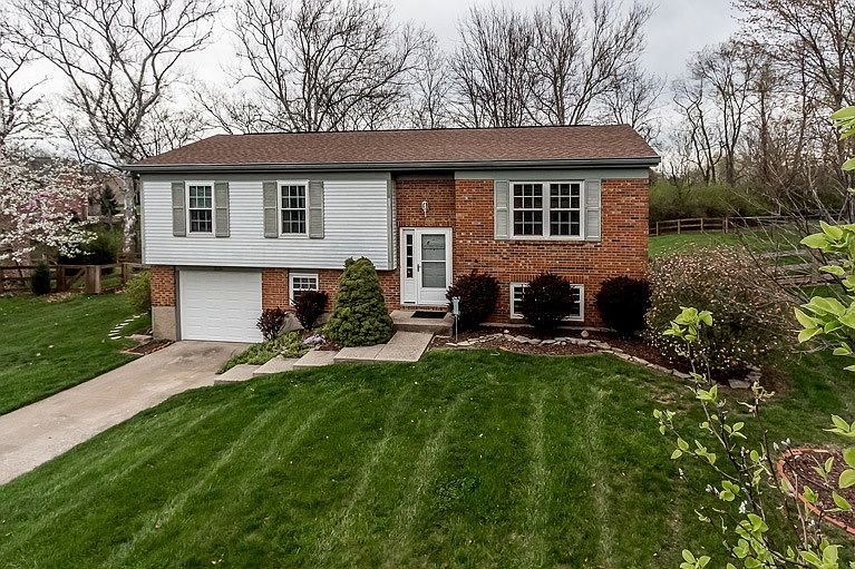 1st image of 868 Wesley Dr