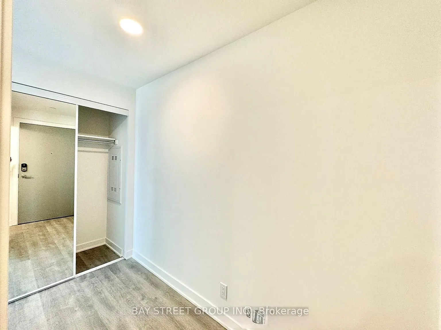 2 bed, $2,300 — Photo 3
