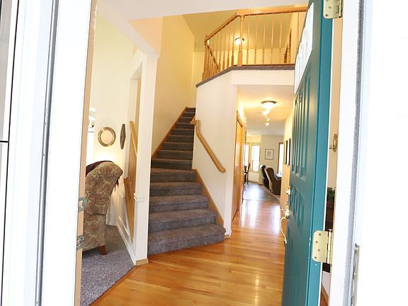 3rd image of 5817 N Northwood Dr