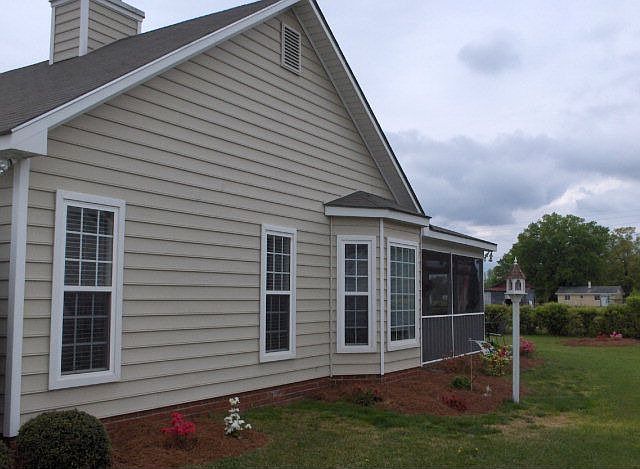 2nd image of 1608 Greys Mill Rd