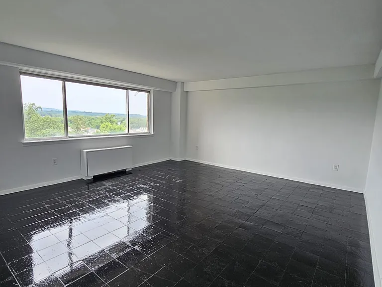 276 Prospect St #8H — Photo 4