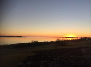 10 Blue Heron Dr N, Port Lavaca, TX 77979